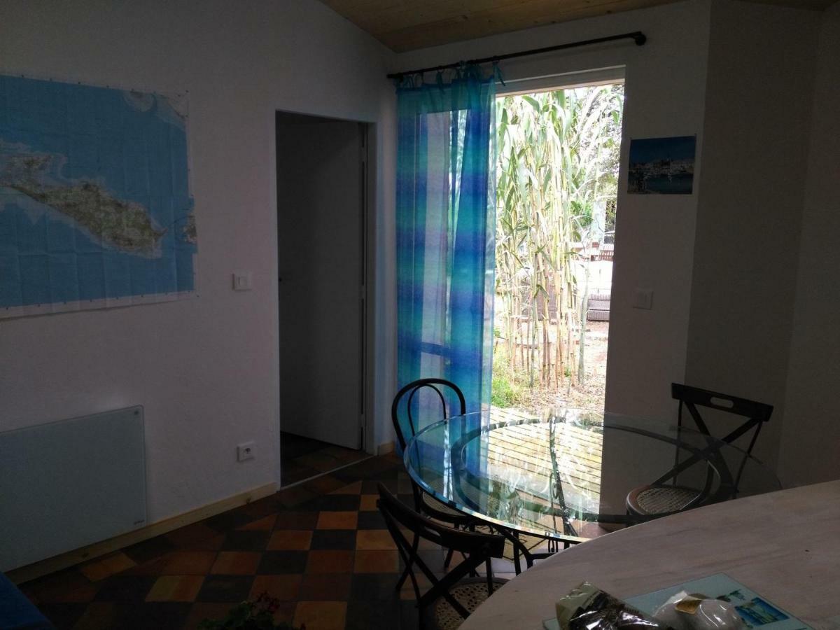 Bed and Breakfast Les Chenes Bleus Sainte-Marie-de-Ré Esterno foto