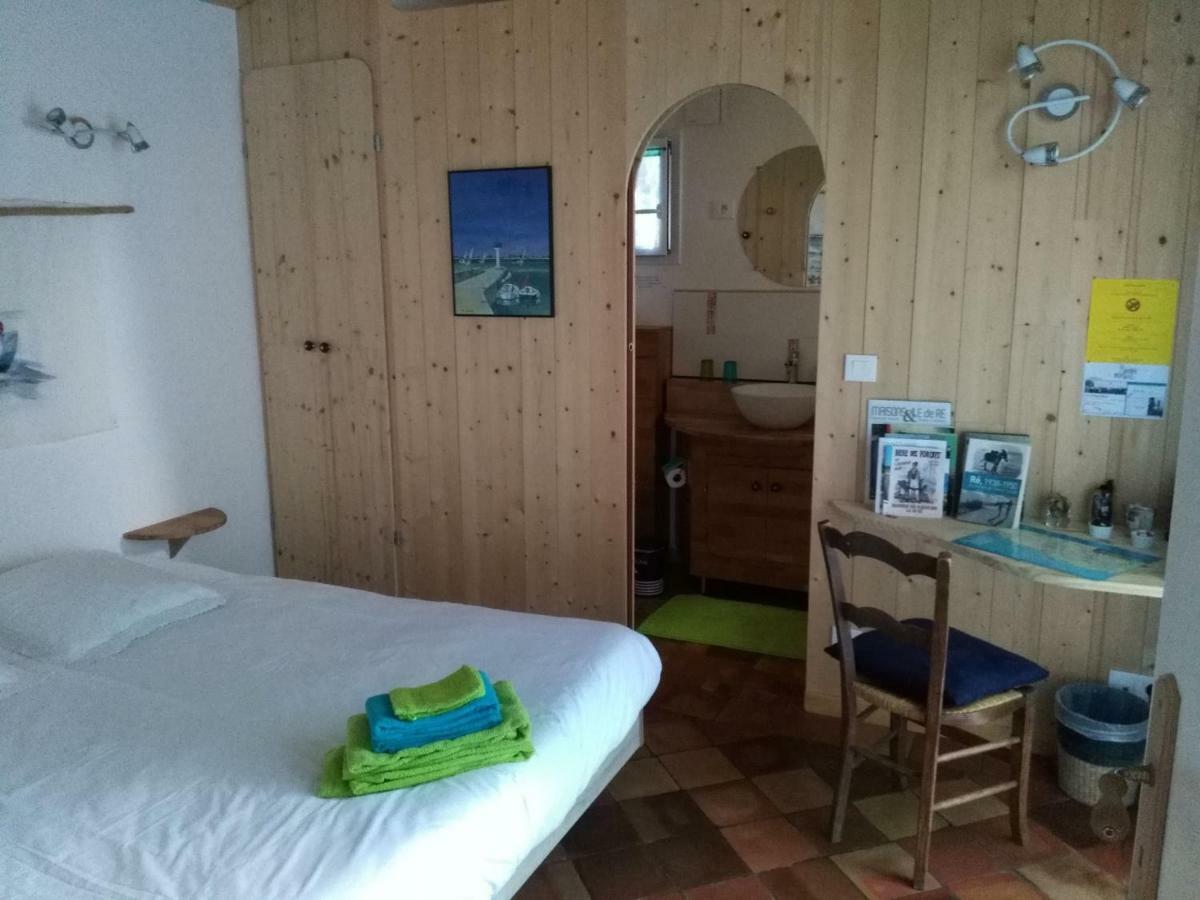 Bed and Breakfast Les Chenes Bleus Sainte-Marie-de-Ré Esterno foto
